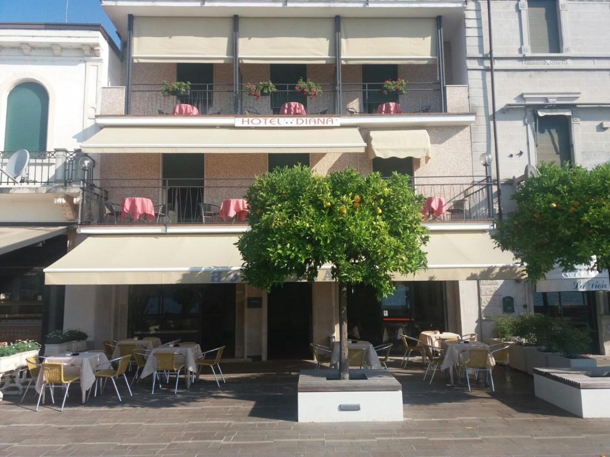 Hotel Diana Gardone Riviera Exterior photo