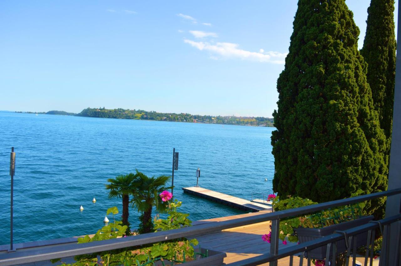 Hotel Diana Gardone Riviera Exterior photo