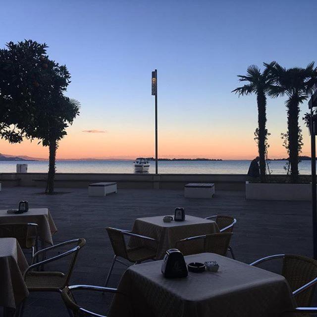 Hotel Diana Gardone Riviera Exterior photo
